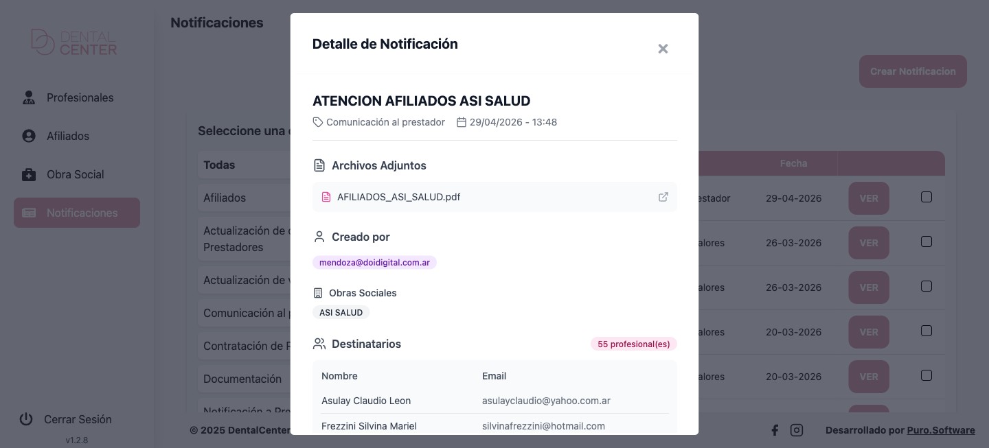 Notificaciones internas con modal de detalle que el equipo administrativo lee y archiva.